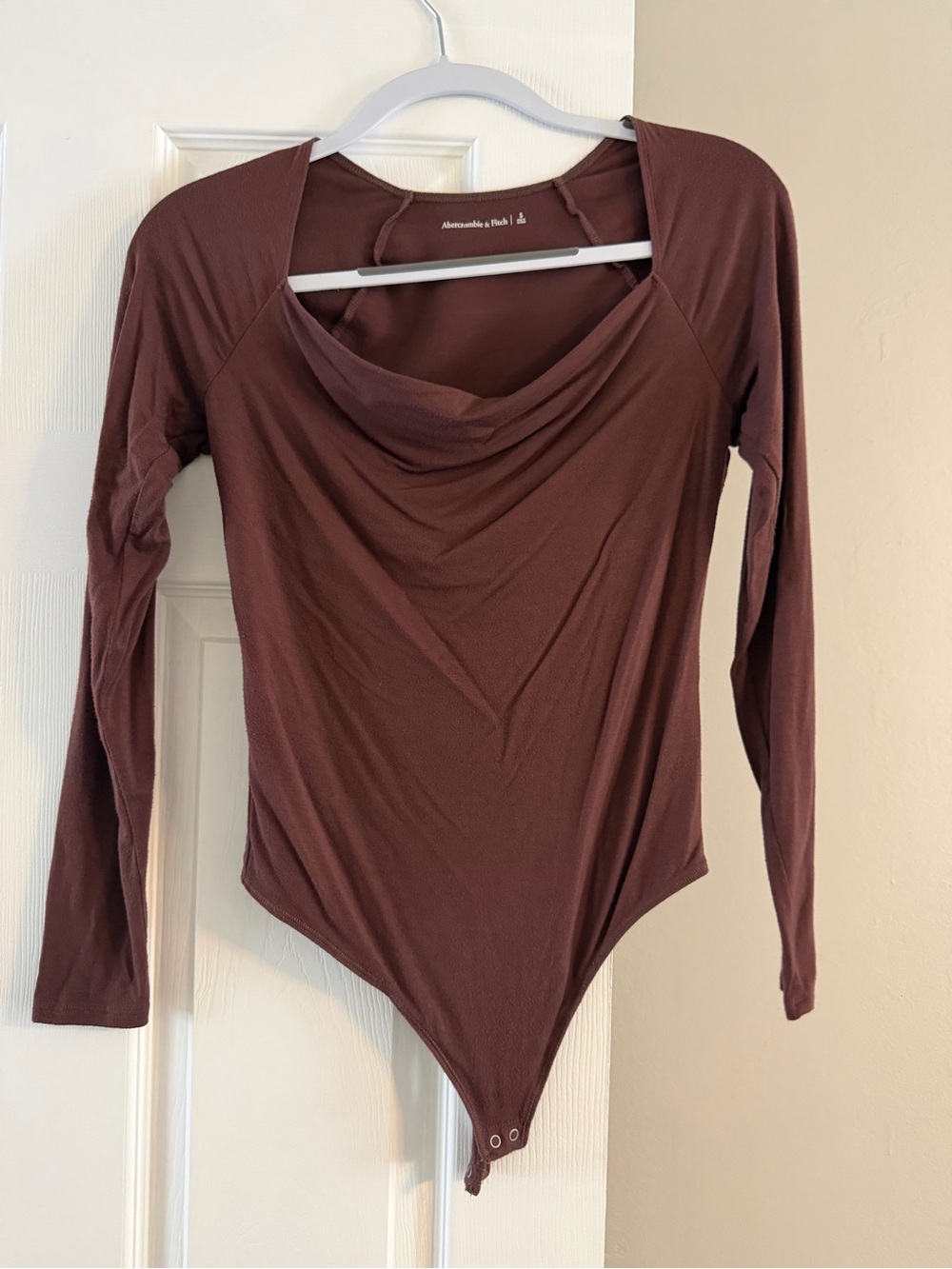 Abercrombie & Fitch Brown Long Sleeve Bodysuit. Size Small